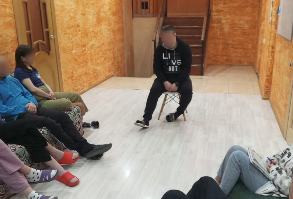 В «Альянс» прошла встреча бывших пациентов с ребятами, проходящими реабилитацию