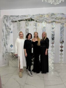Сотрудники наркологического центра